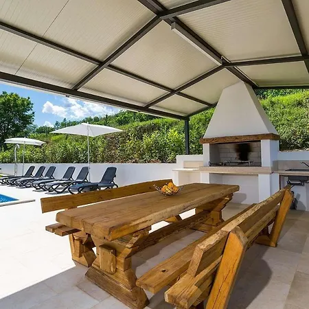 Maggiore Holiday home Krsan