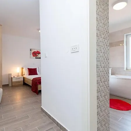 Holiday home Maggiore