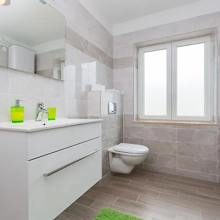 Maggiore Holiday home *